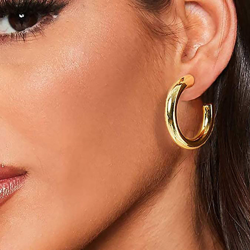 14K C-shaped Earrings