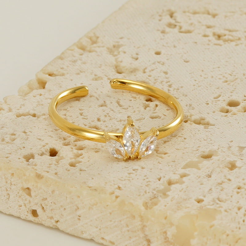 Zircon Maple Leaf Ring