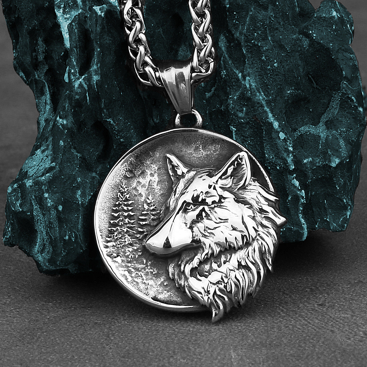 Double Sided Wolf Head Necklace