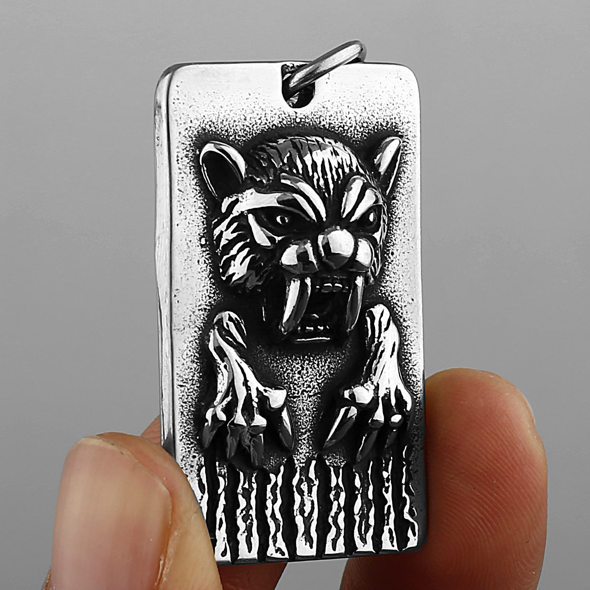 Toothed Tiger Beast King Necklace