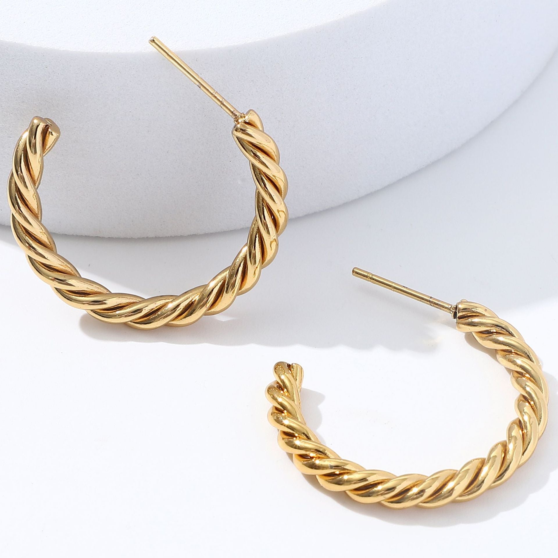 Twist C Shape Earring