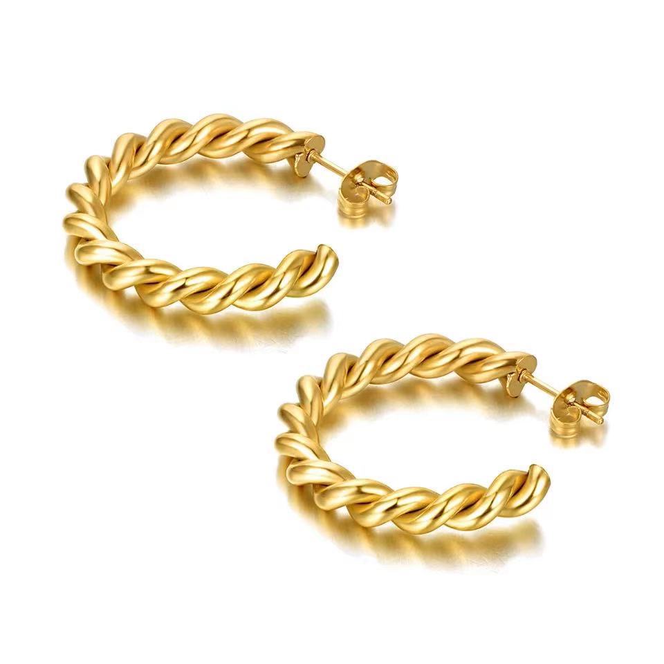 Twist C Shape Earring