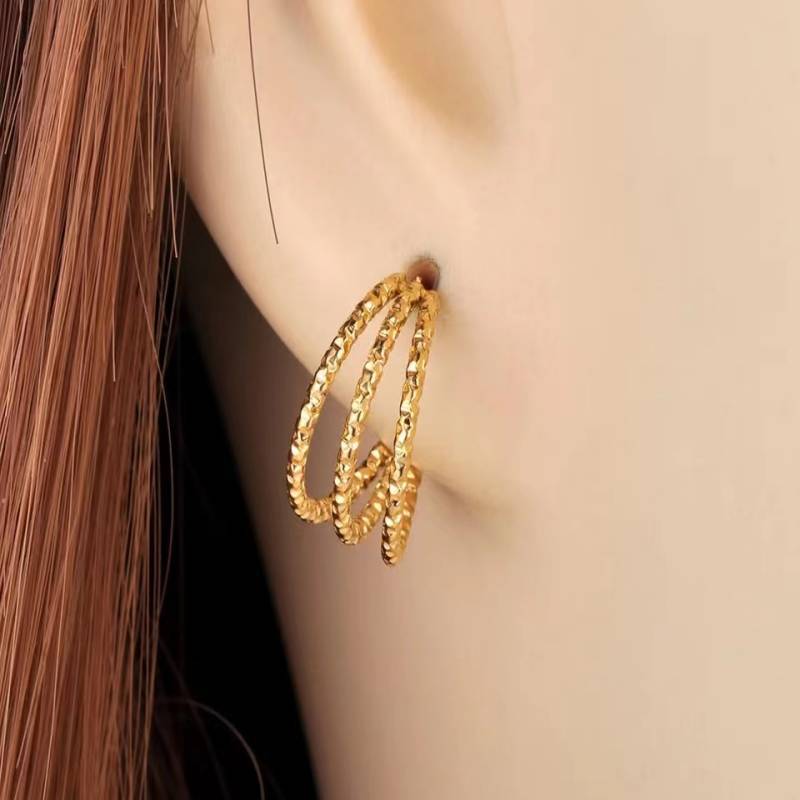 Simple multi-layer fashion earring