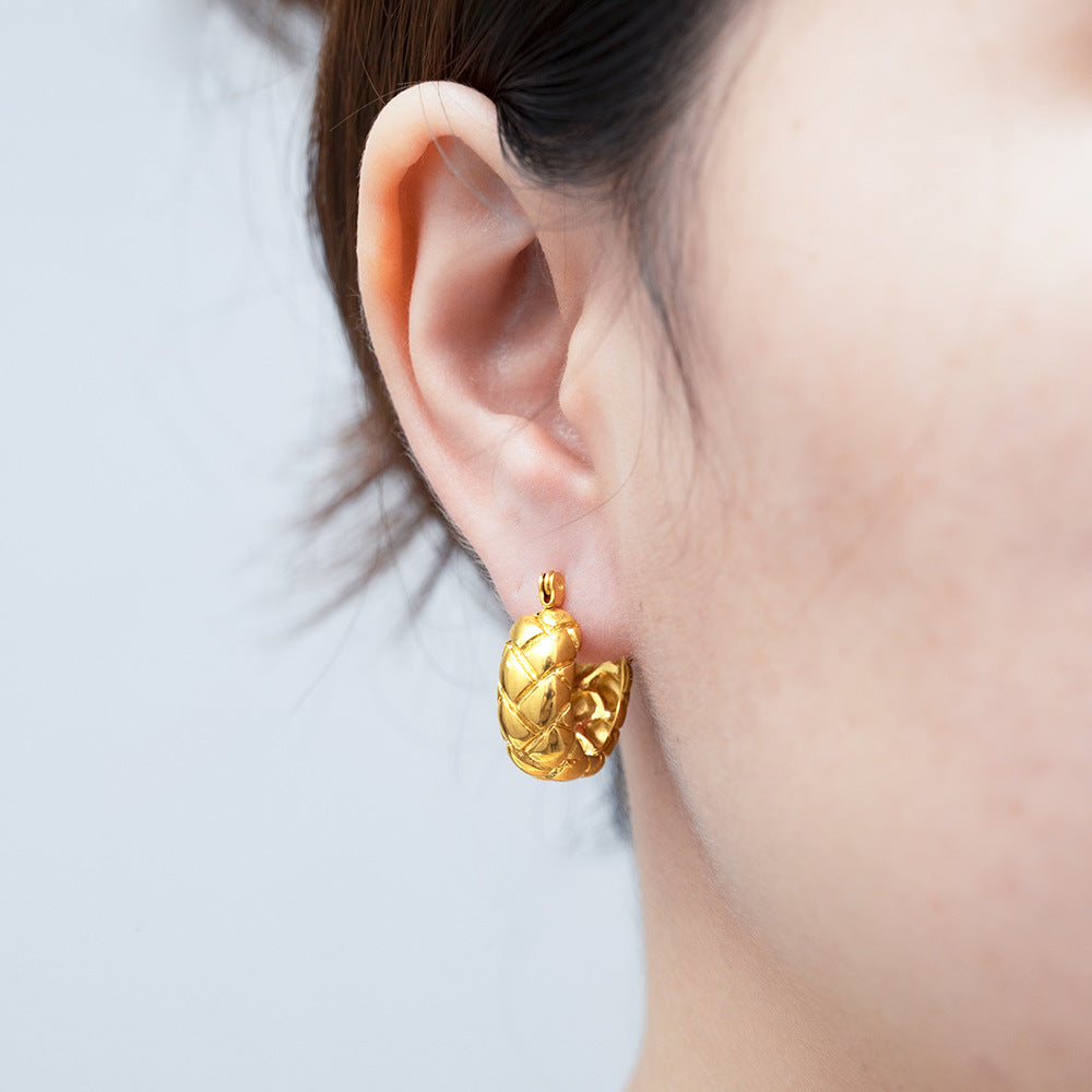 Trendy geometric design earring