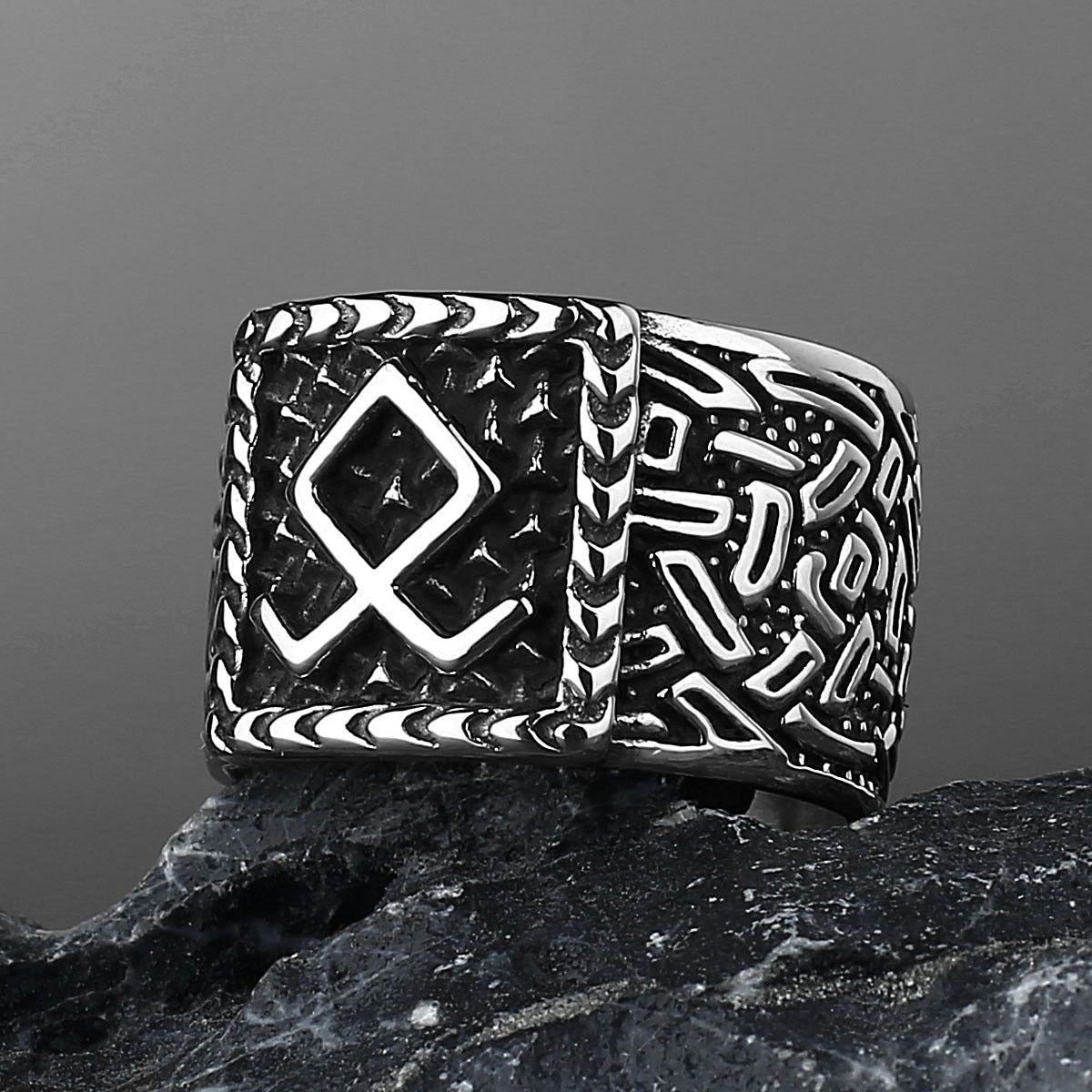 Goth Odin Rune Ring