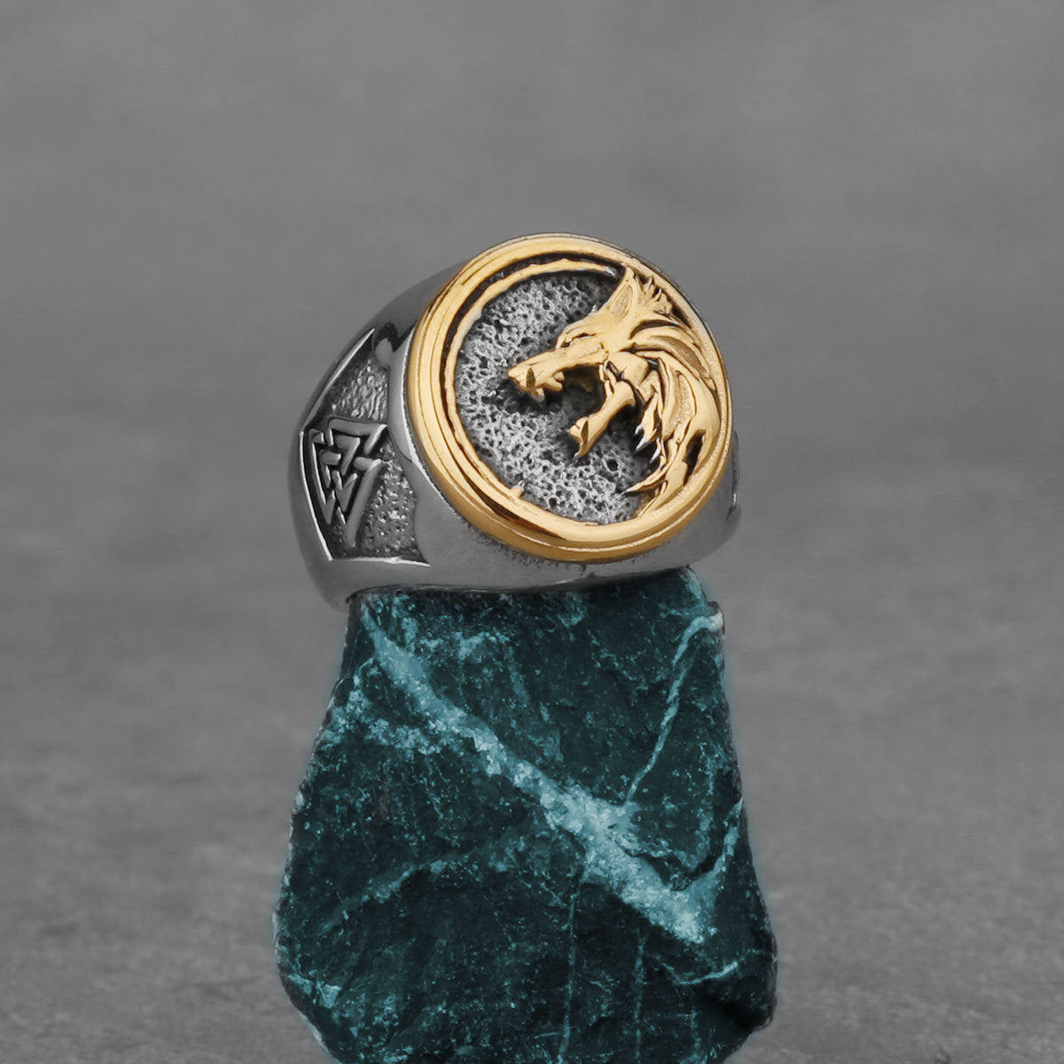 Goth Wolf Head Ring