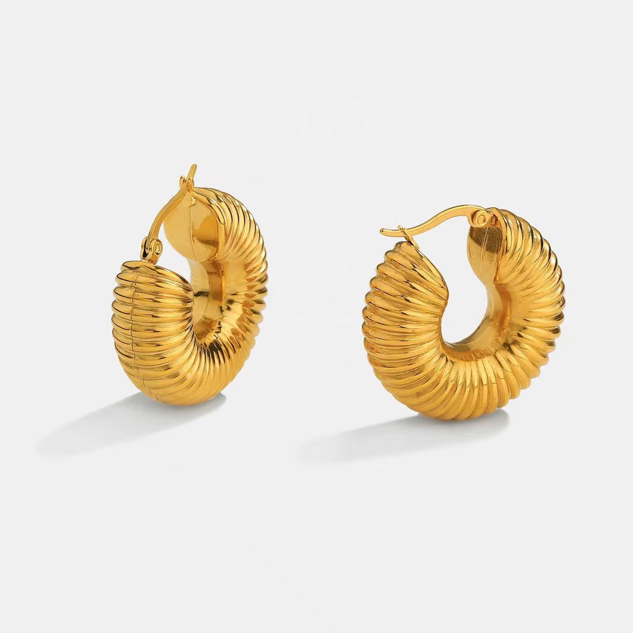 Hollow Thread Earring