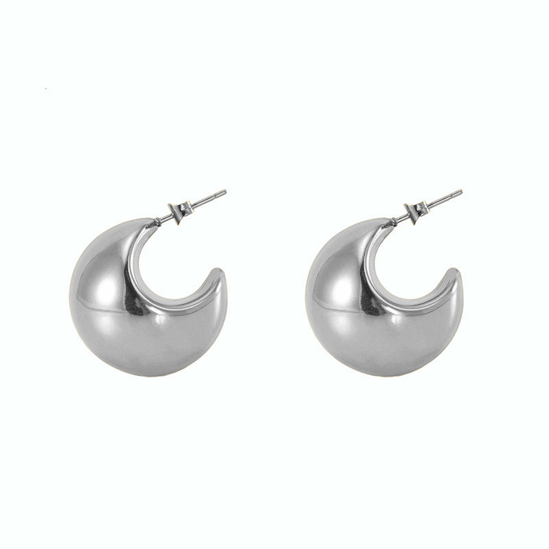 Hollow c-shaped earring