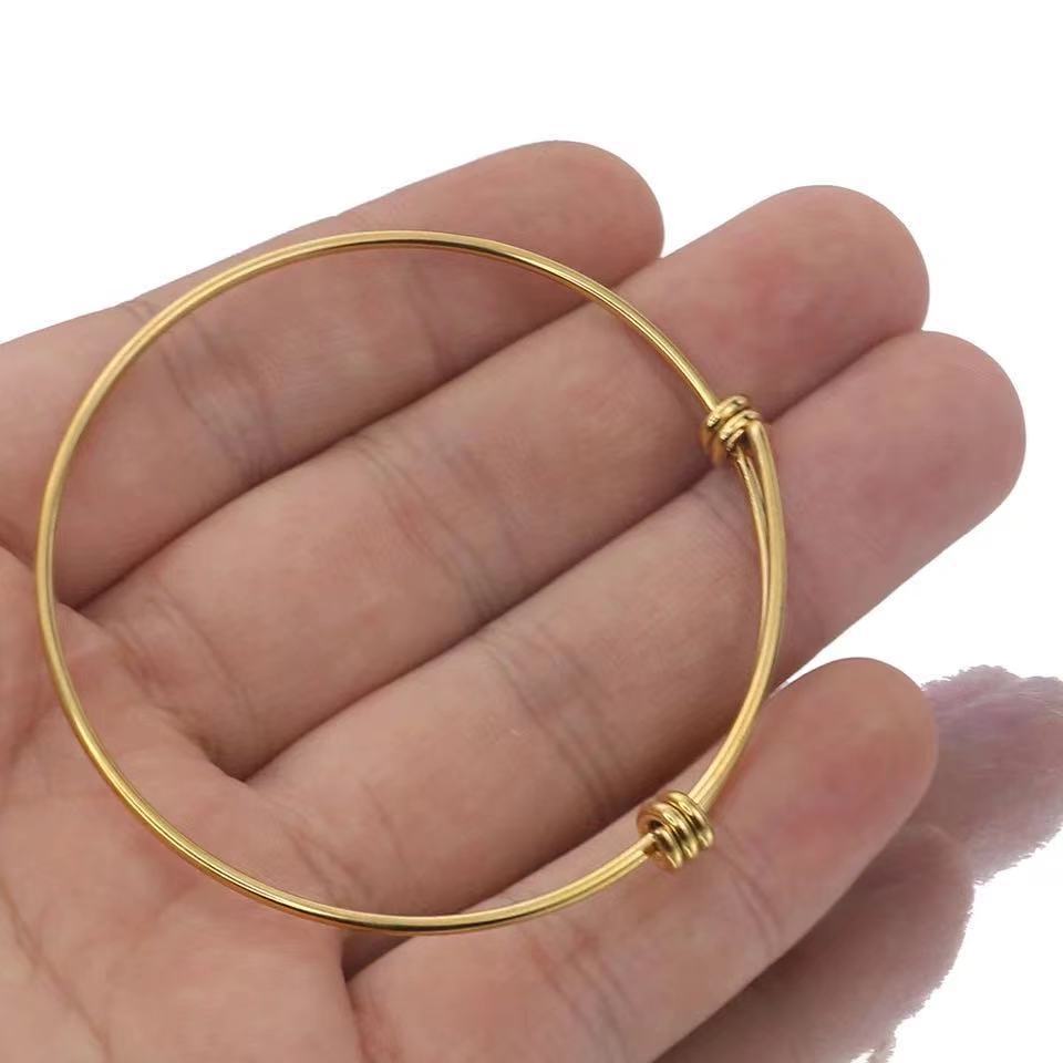 Circular Adjustable Bracelet