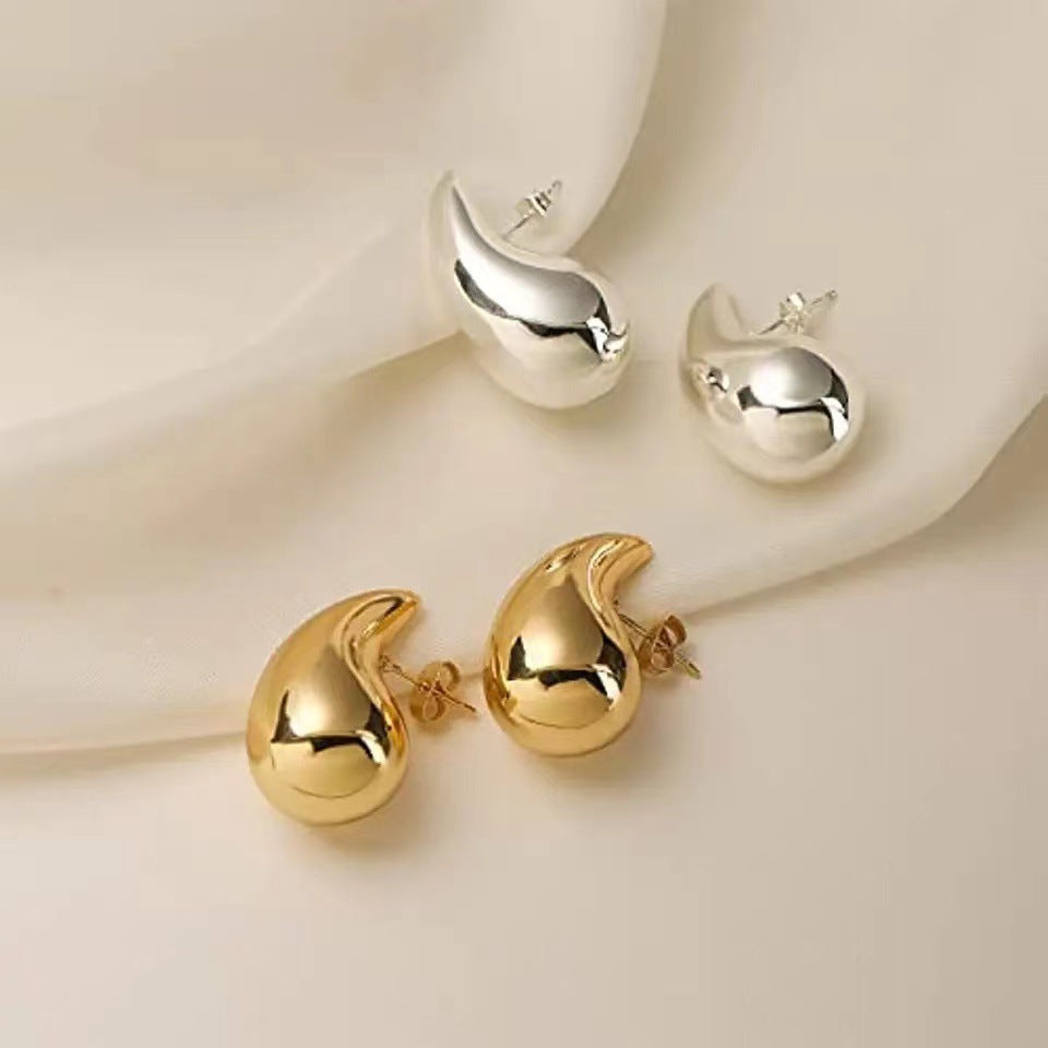 Water drop hollow earring