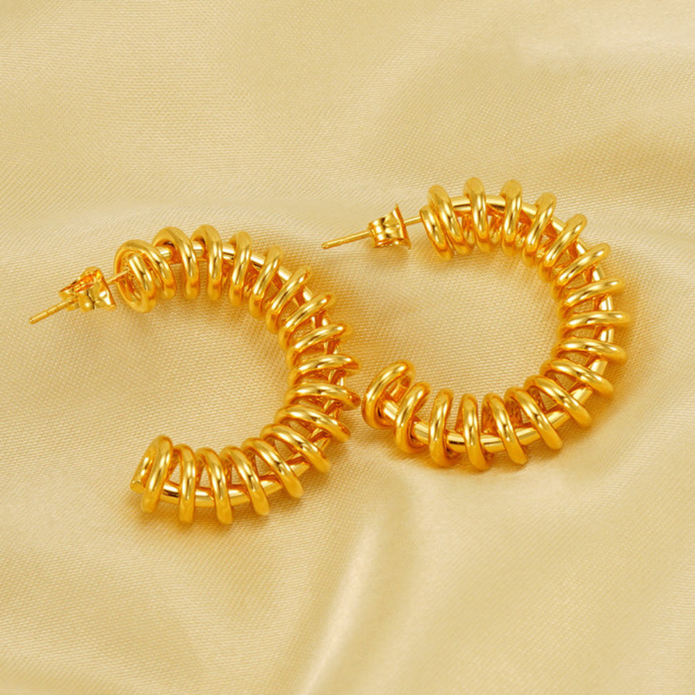 C-shaped hollow earring