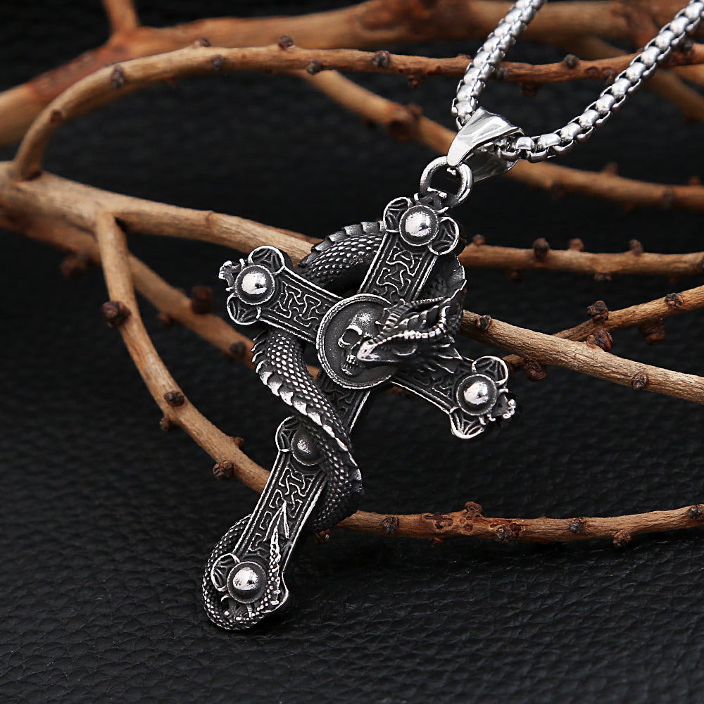 Collier Croix Crâne Gothique