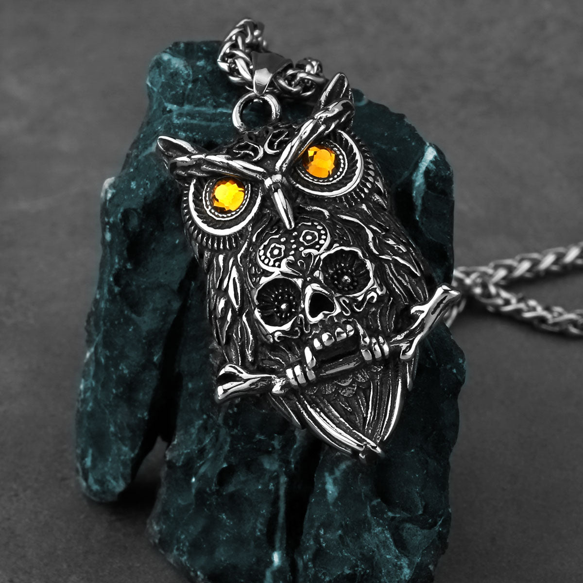 Collier pendentif crâne de hibou gothique