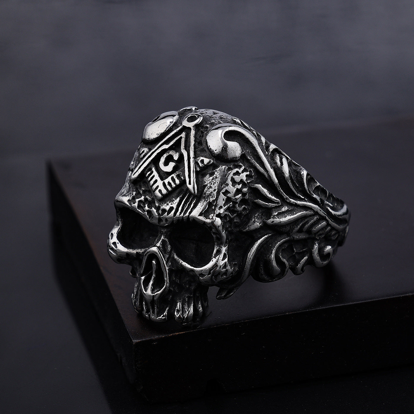 Goth Skull Ring