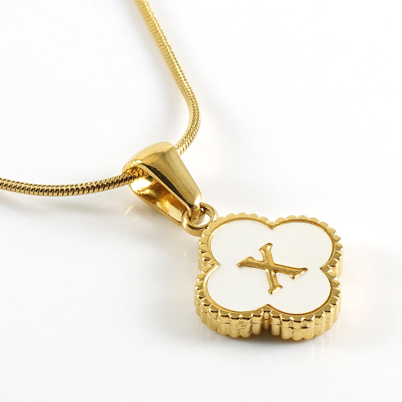 Four-leaf clover shell letter necklace