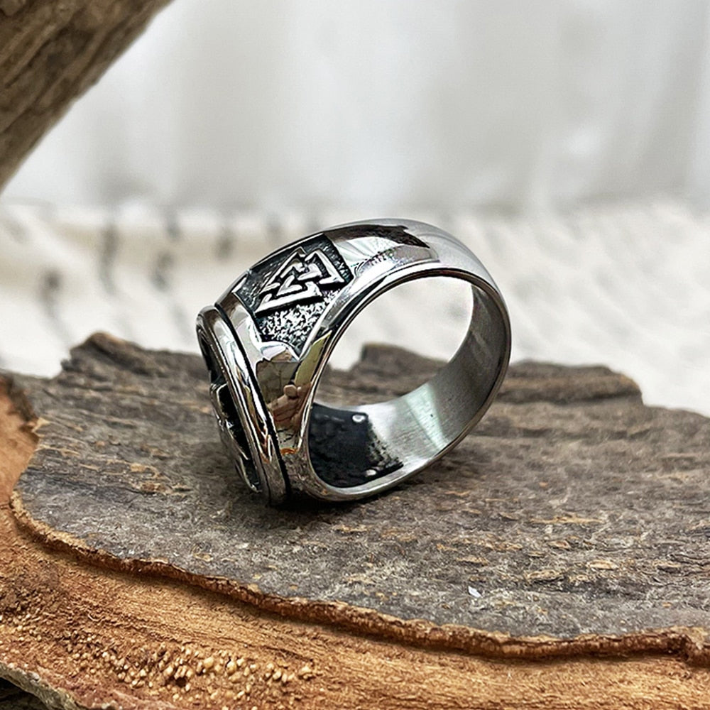 Valknut Amulet Ring