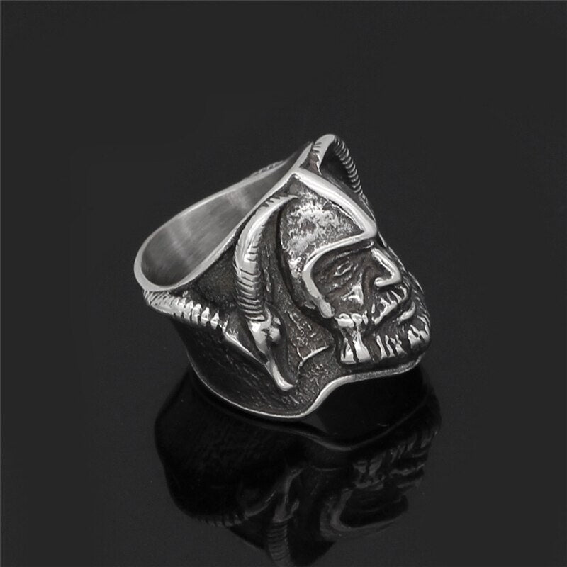 Anillo de runas de cabeza de oveja Odin