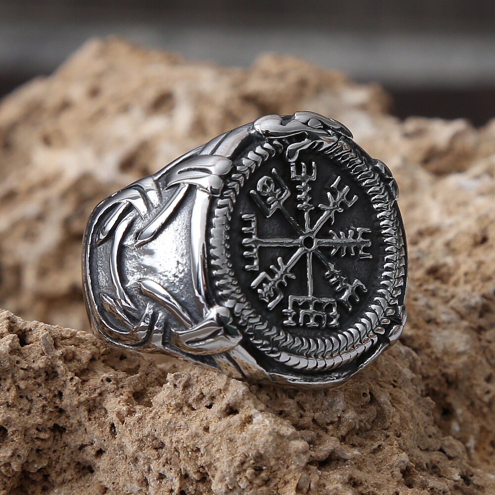 Compass Vegvisir Ring