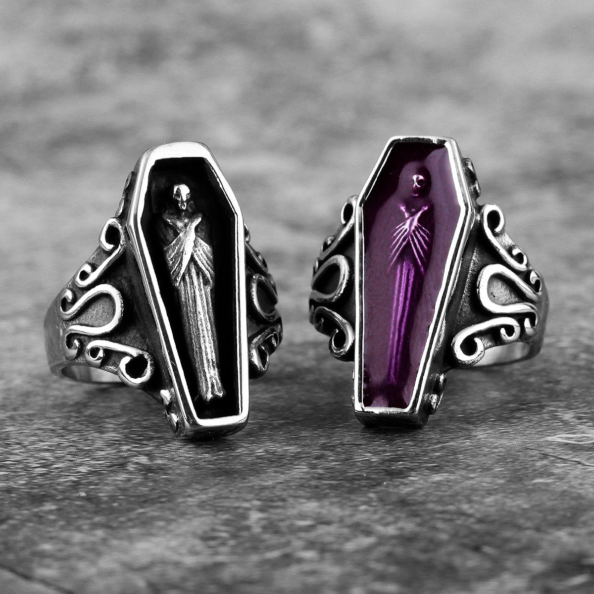 Anillo Calavera Vampiro Ataúd